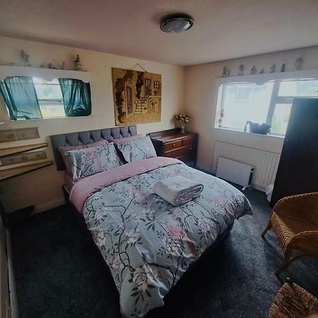 Kingfisher Lodge & Pub Castleconnell Room photo